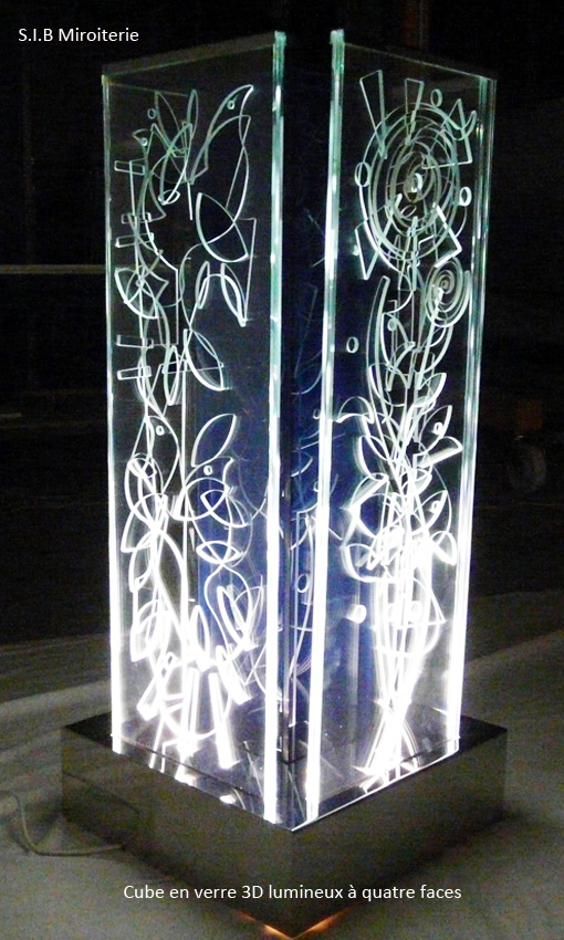 Cube en verre 3D lumineux 02