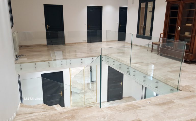 Garde-corps verre sur pièces inox 05